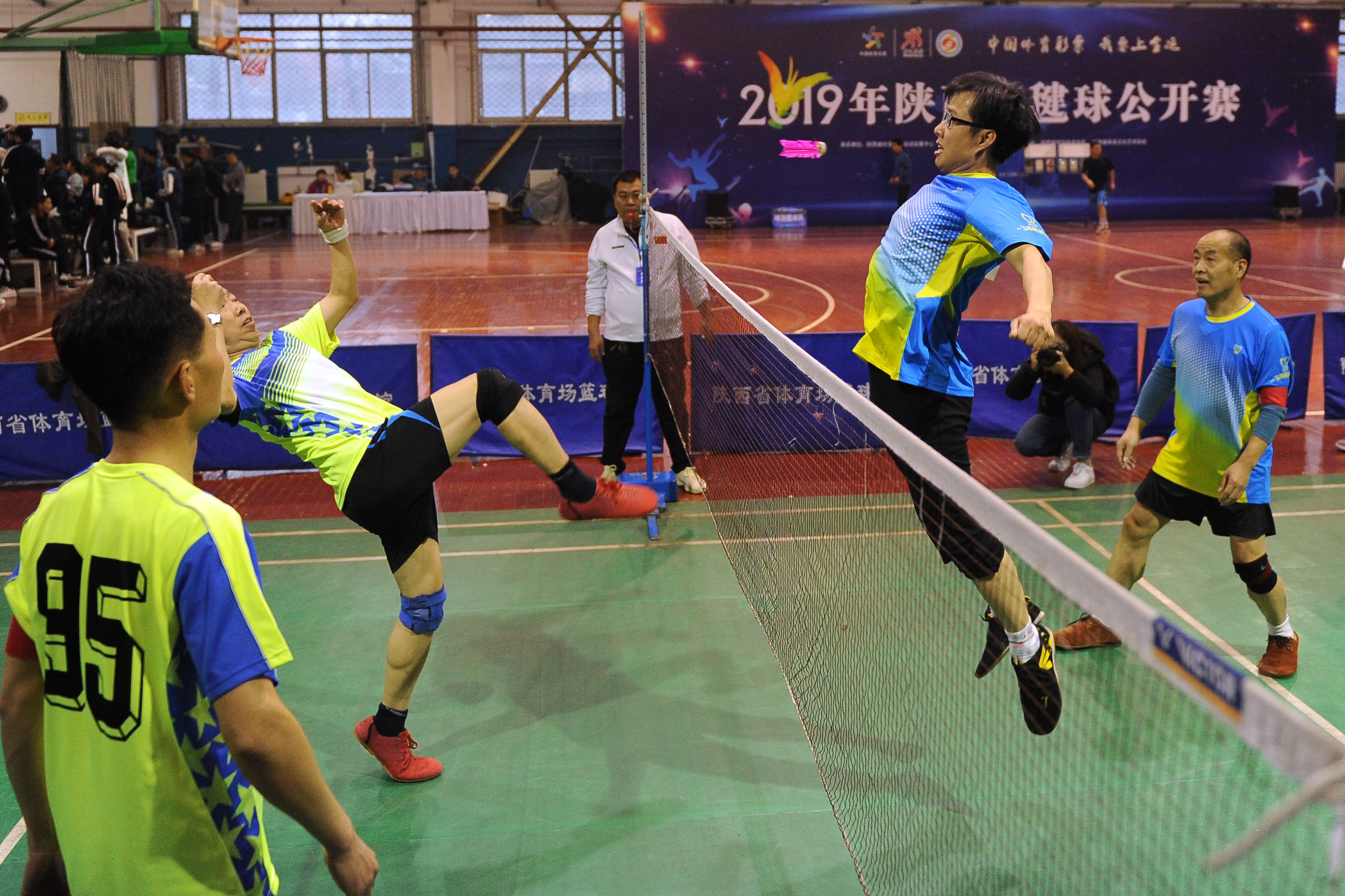 陕西毽球比赛,毽球跳踢比赛