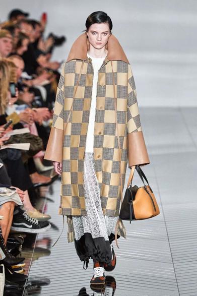 鍒橀洴鏍肩汗鍏冪礌绌挎惌,鍒橀洴澶ц。鏍肩汗