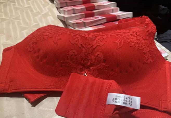 内衣不合身接亲被拒,内衣不合适拒绝迎亲