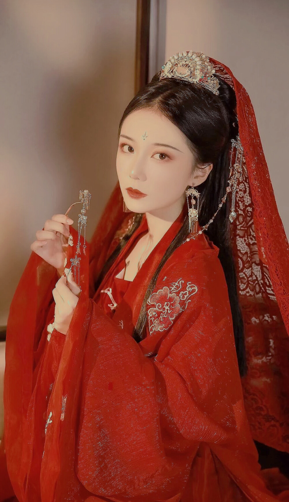 汉服萌新如何判断汉服真假,萌新入坑汉服有什么推荐