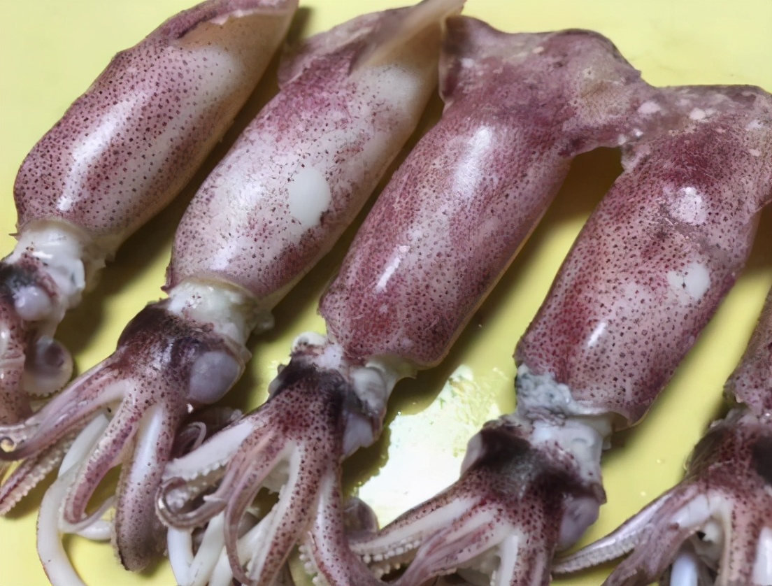 怎么做鱿鱼仔才会更好吃,好吃又有营养的鱿鱼仔太解馋了