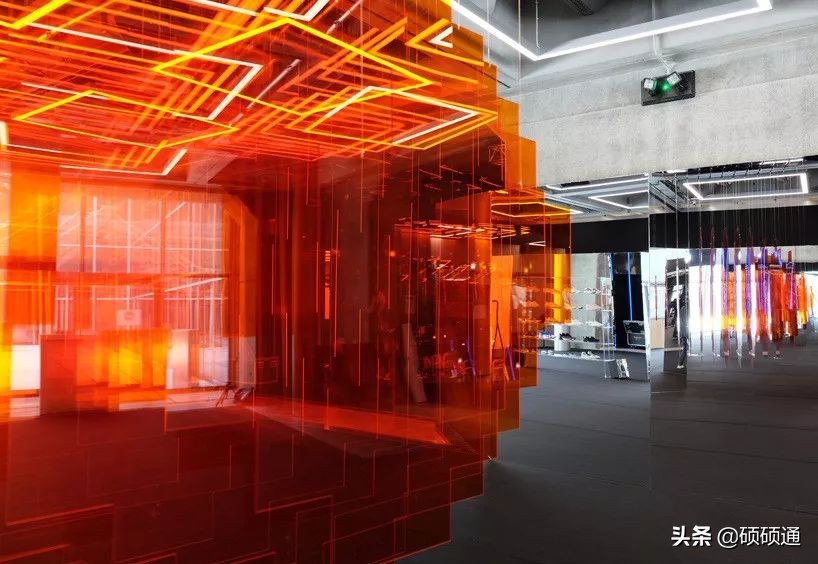 有创意的装置艺术作品图片,有创意的装置艺术作品