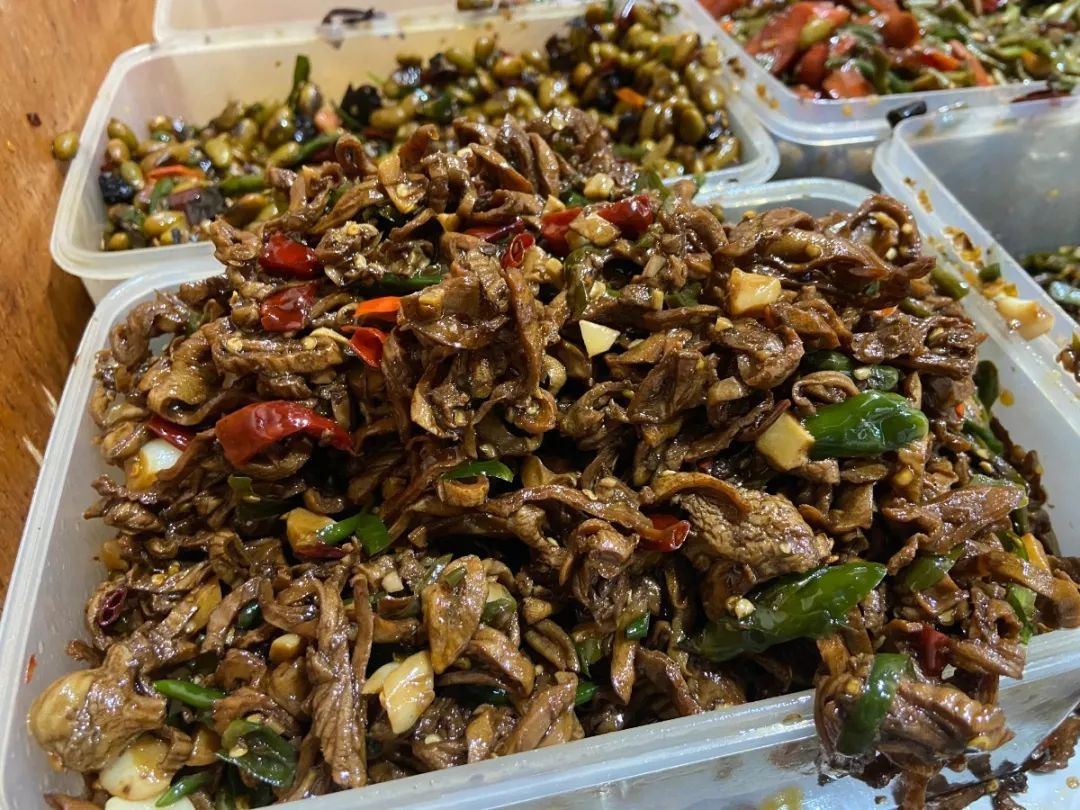 徐州闫二姐卷饼学习多少钱,闫二姐卷饼真有那么火爆吗