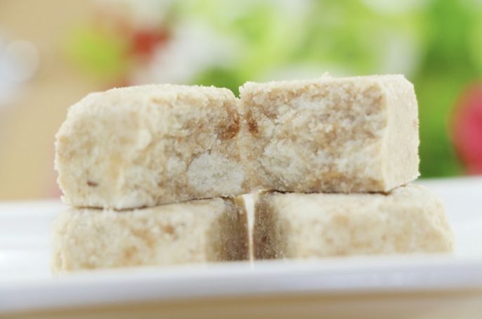 压缩饼干吃得饱吗,压缩饼干怎样吃才能饱