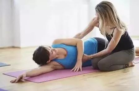 瑜伽一对一私教靠谱吗,深圳瑜伽私教男老师一对一