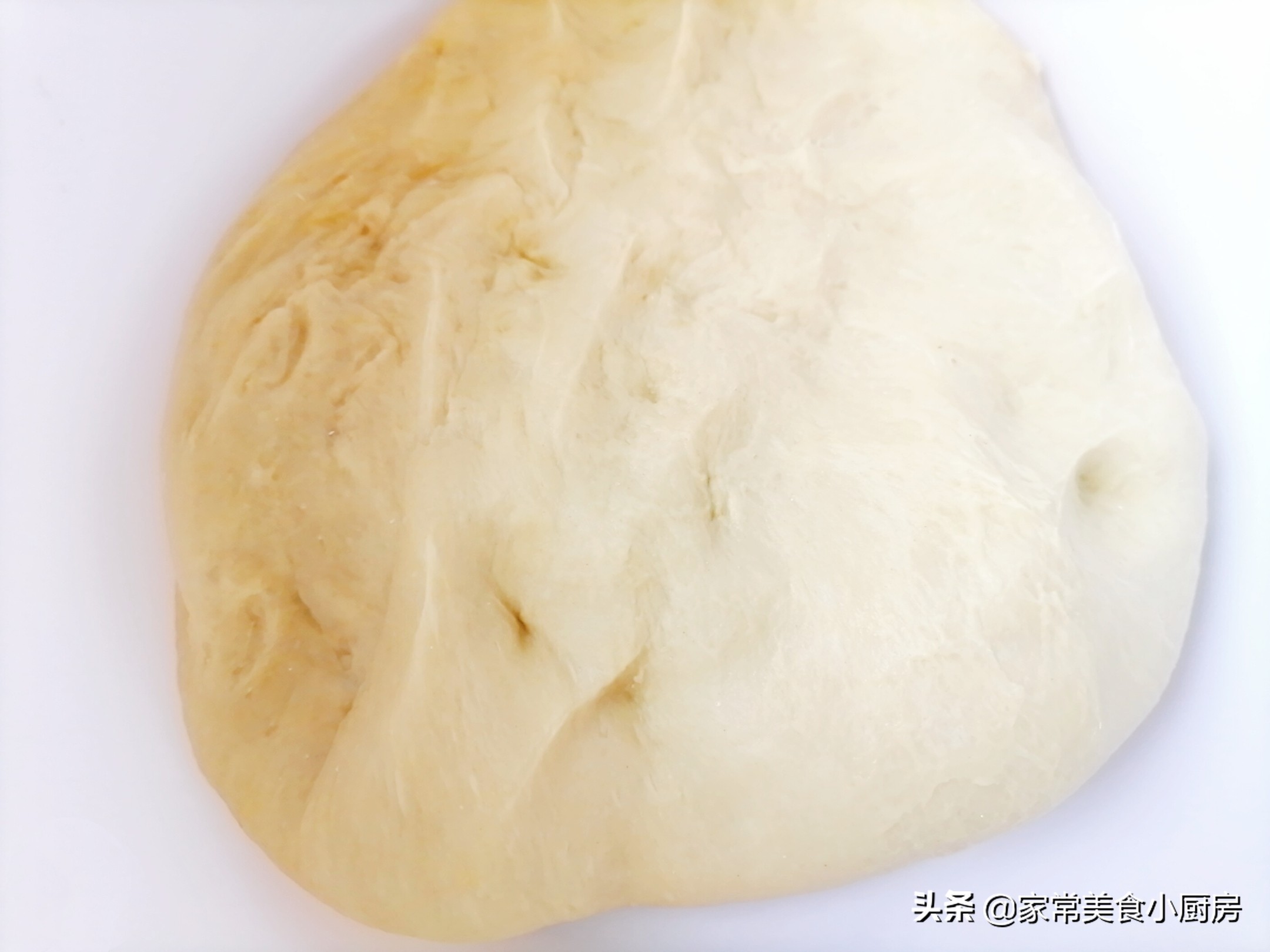 不用酵母也能炸出松软酥脆的油条,油条炸出来特别泡秘诀在哪里