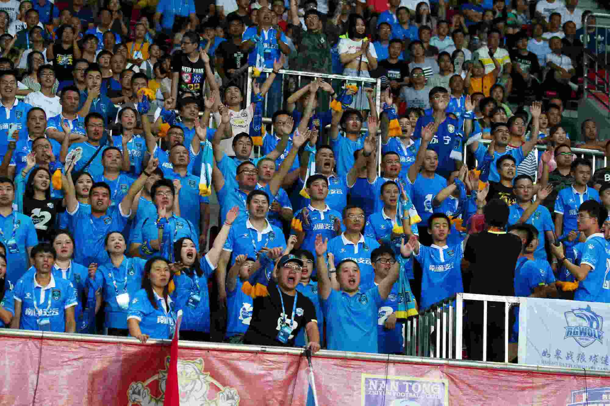 成都开放球迷入场,中甲第二轮球迷人数