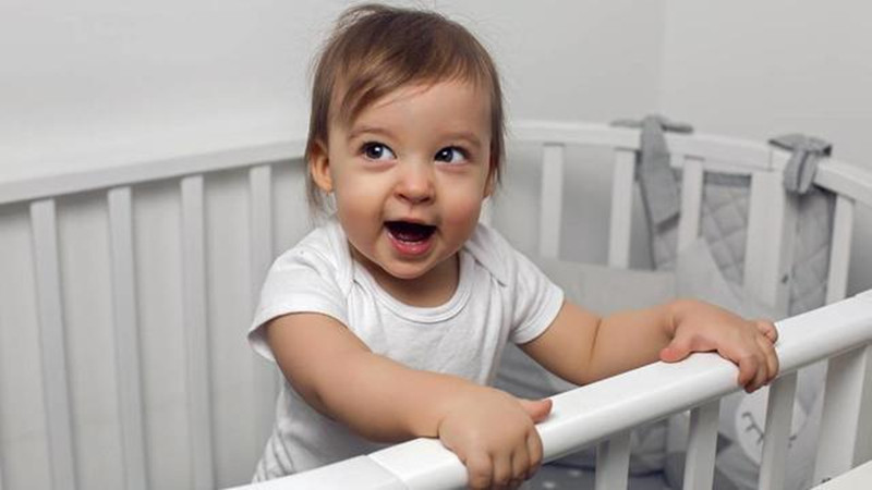 宝宝走路早导致腿弯怎么矫正,宝宝站的早会导致腿变弯吗