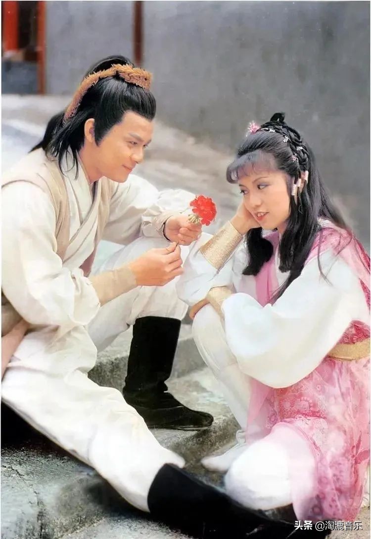 7版《射雕英雄传》，有人说83版无法超越，有一版成了笑话？