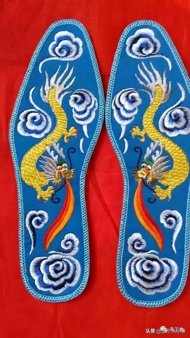 甘肃庆阳女孩子结婚自己做的鞋垫,庆阳陪嫁手工鞋垫