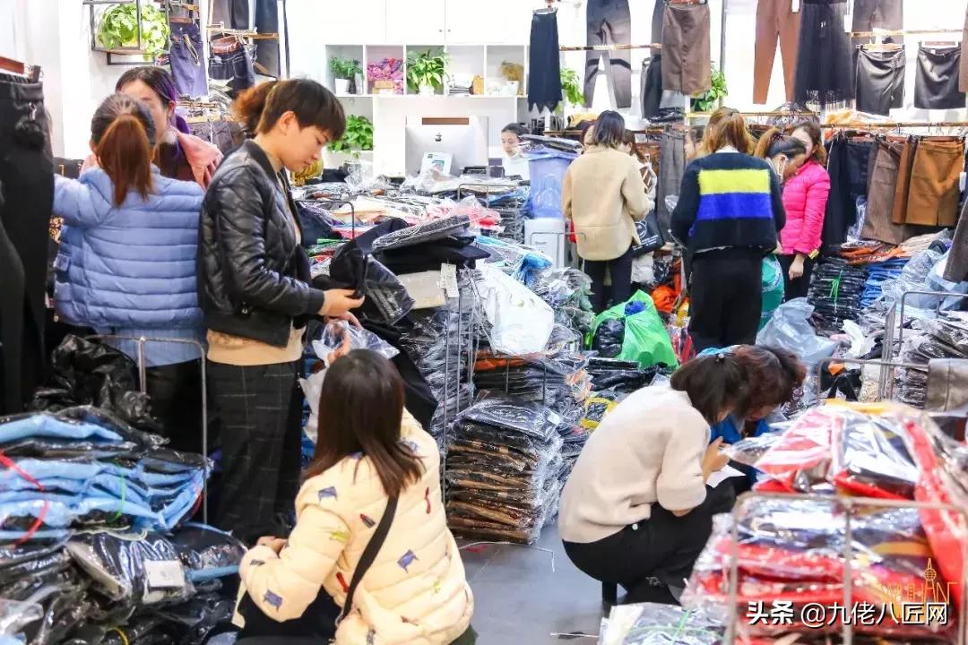 汉正街服装拍摄招人,汉正街奋斗的服装人