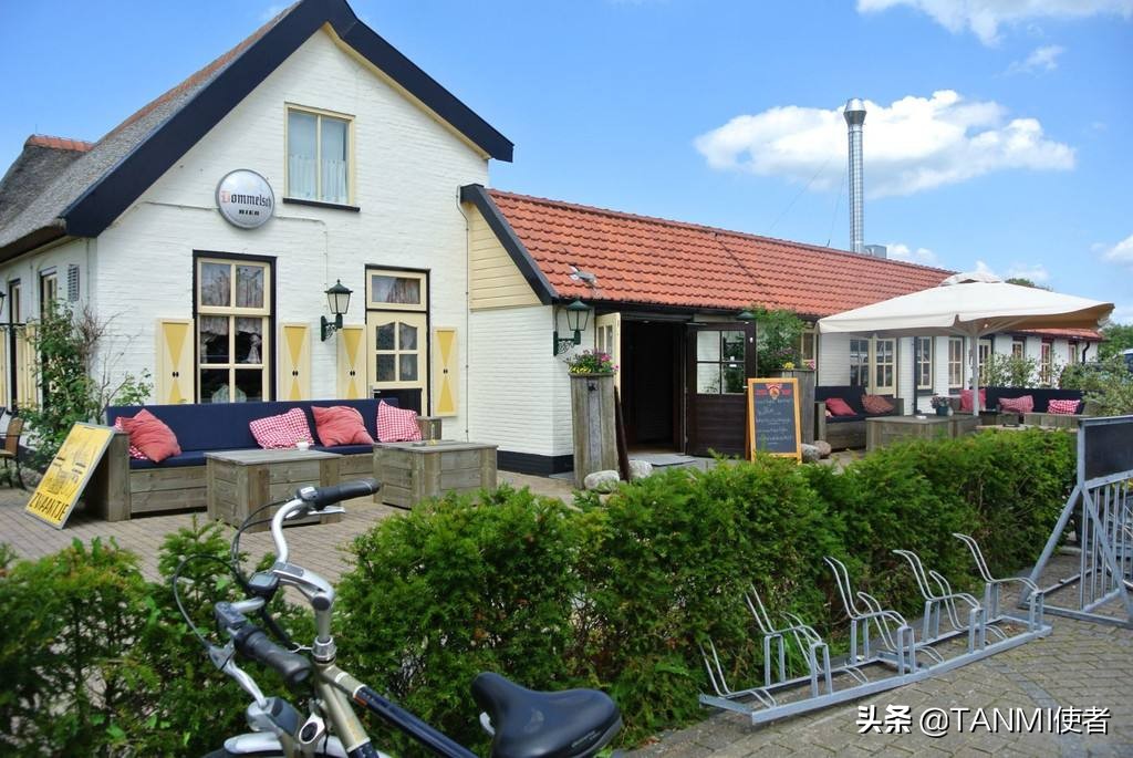 荷兰羊角古村,荷兰最美羊角村小镇