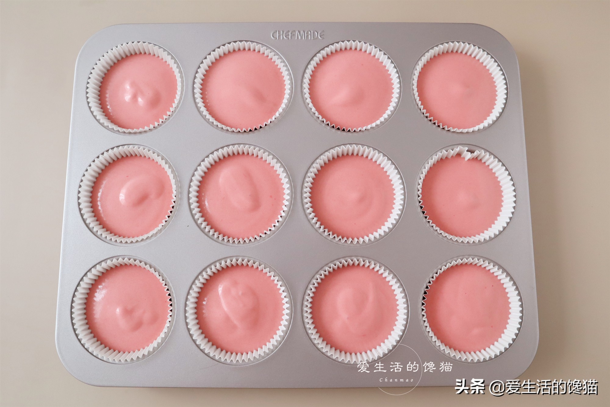 蜂蜜蛋糕完全不腻,蜂蜜纸杯蛋糕怎么做不回缩