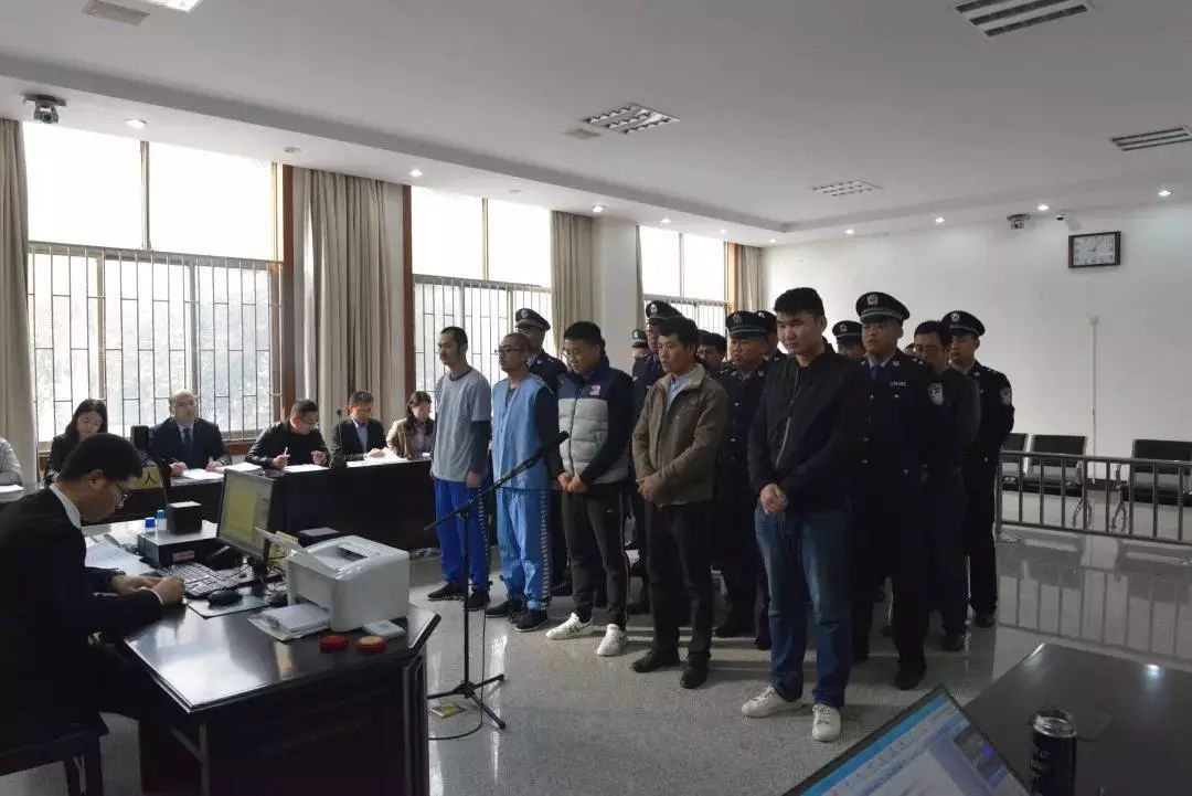 涉案金额50万非法盈利1万,非法经营期货罪获利350万要判多久