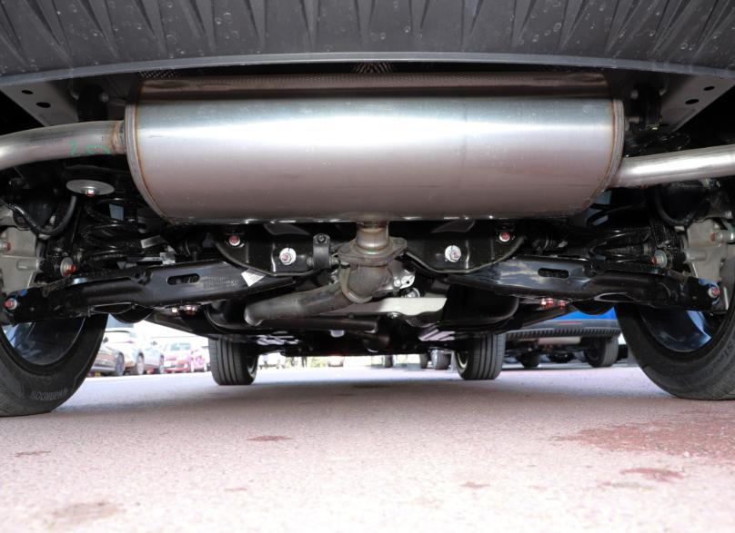 15到20万的中型suv六座油耗低的车,哪款SUV车省油而且性能好适合家用