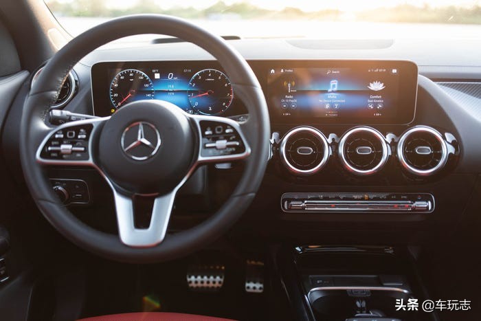 奔驰glasuv2024款试驾评测,2019奔驰gla250suv价格