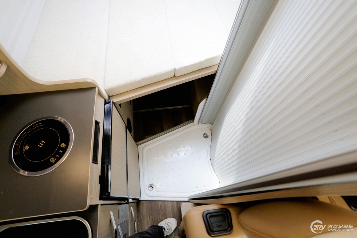 19江铃福特全顺多少钱,19.98万新全顺房车价格