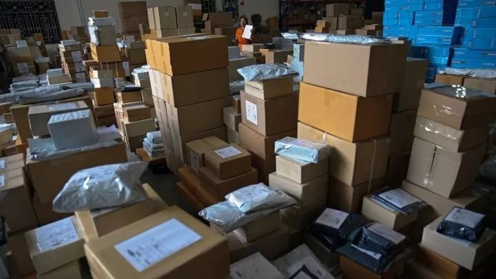 美国对中国商品增加关税由谁承担,美国对中国输入的商品增加关税