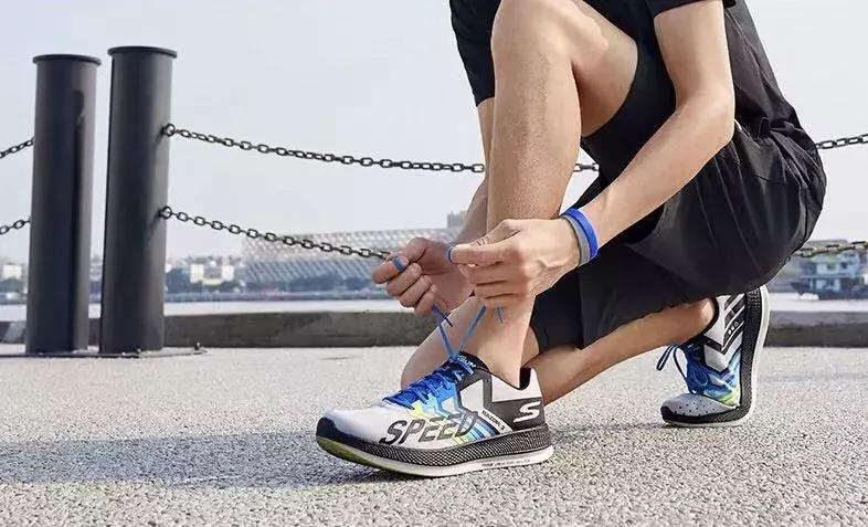 秋冬时尚鞋款都在这里,2017的top10运动鞋舒服又时髦