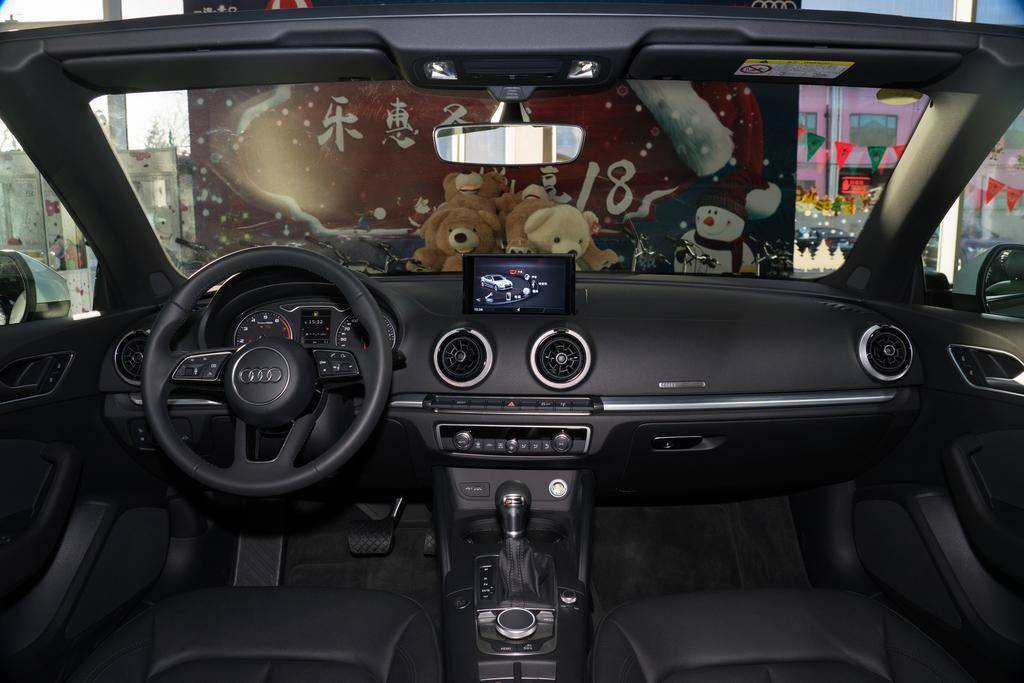 新款奥迪a3轿跑版,升级配置标配2.0t奥迪a3敞篷版