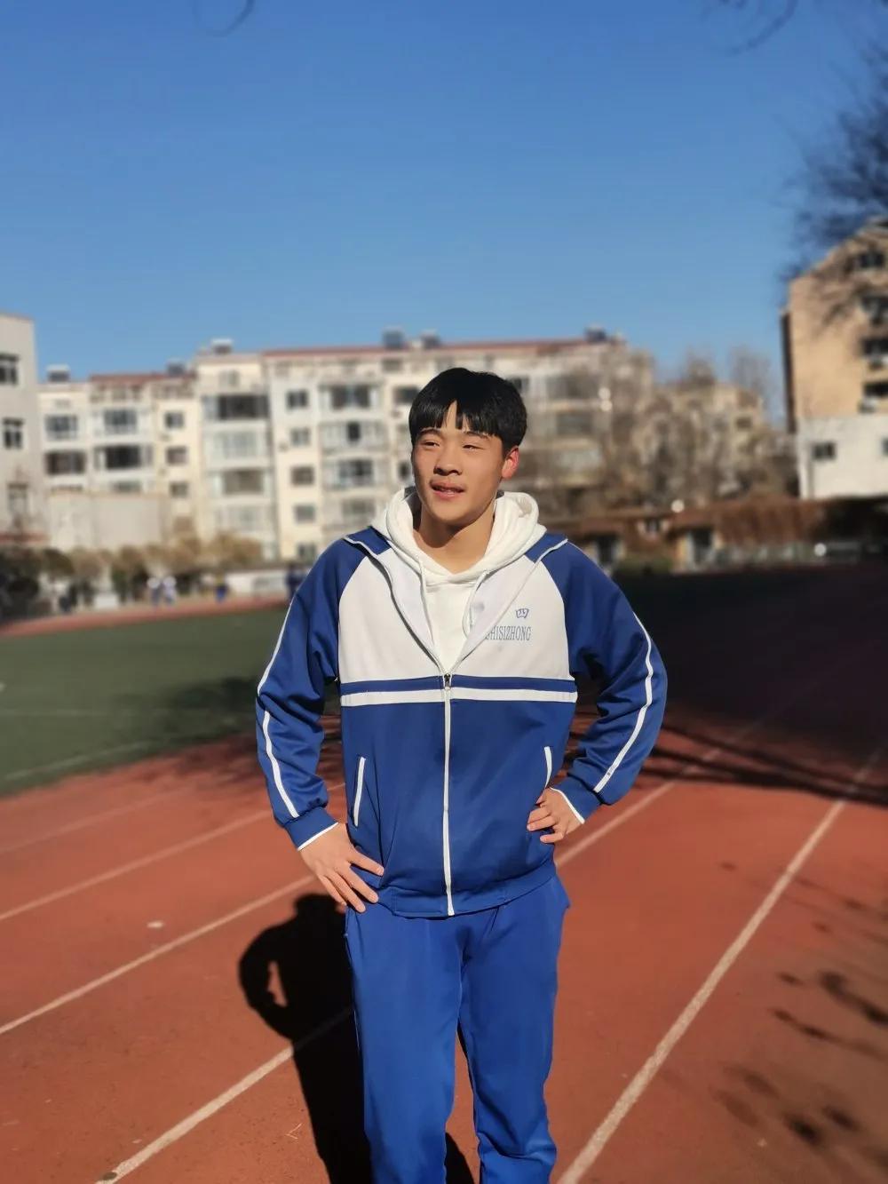 百米11″12,曾收到恒大邀请,辽阳市十四中学的这个少年未来可期