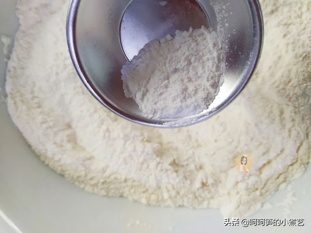 新油条怎么做酥脆松软完整教程,油条怎么做酥脆松软高筋面粉