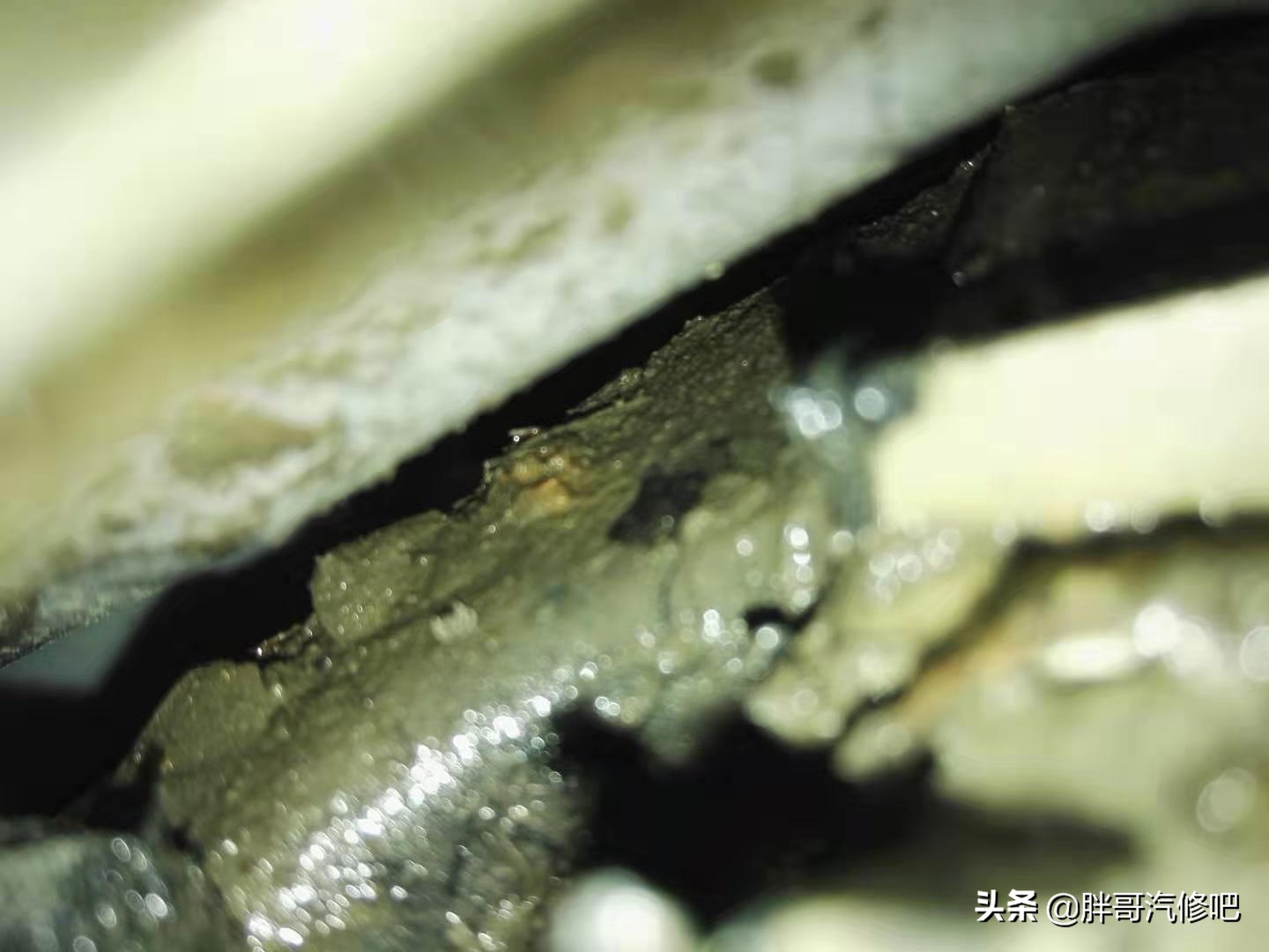 天窗清洗漏水,天窗漏水去4s算是保养还是维修