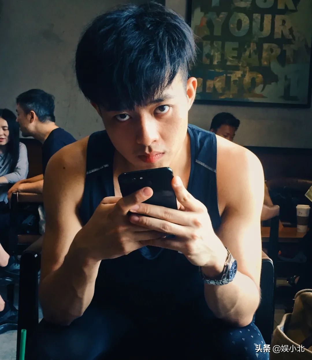 贾玲何止“救”了张小斐，她手下的四员大将，哪个没被生活毒打？