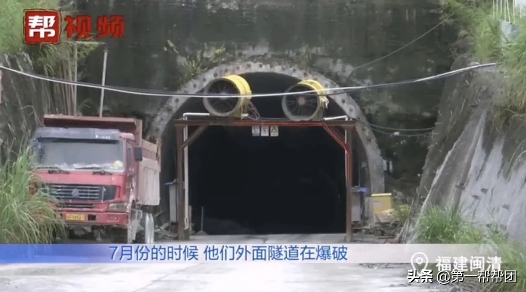 隔壁建房二年后导致我家墙壁开裂,家里房子二十几年墙裂