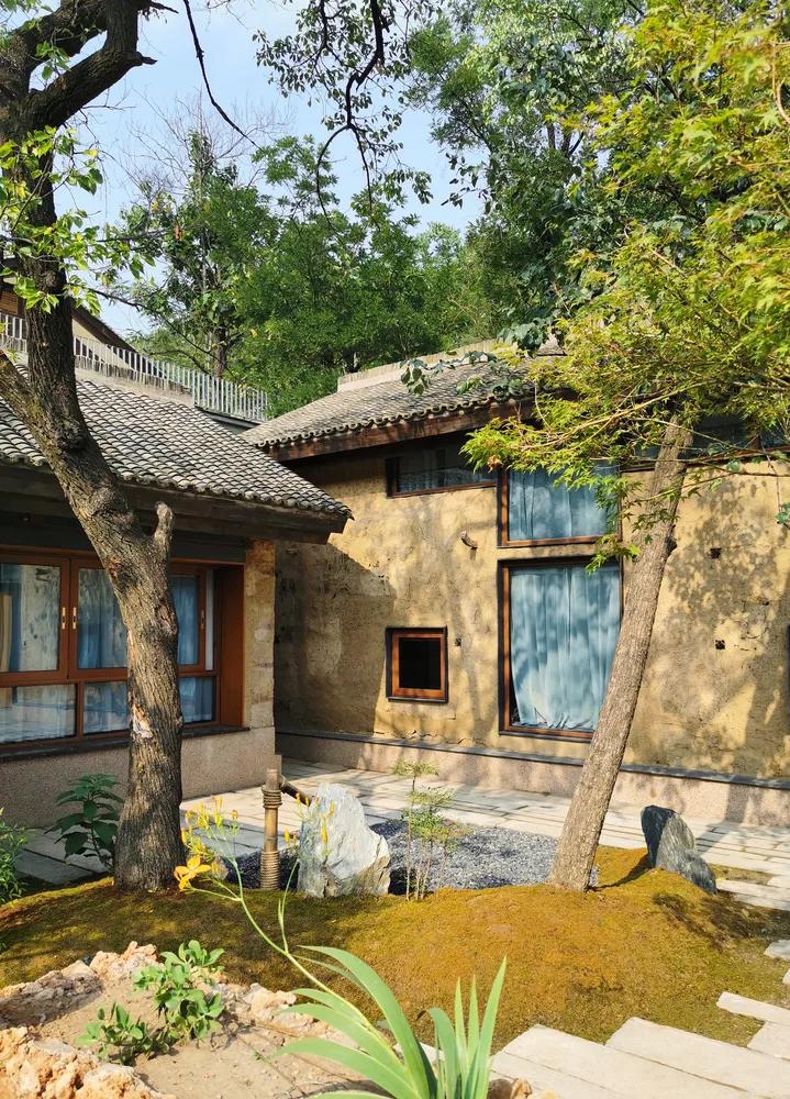 民宿是寻觅归属感最佳的地方,民宿的灵魂就是与民共宿