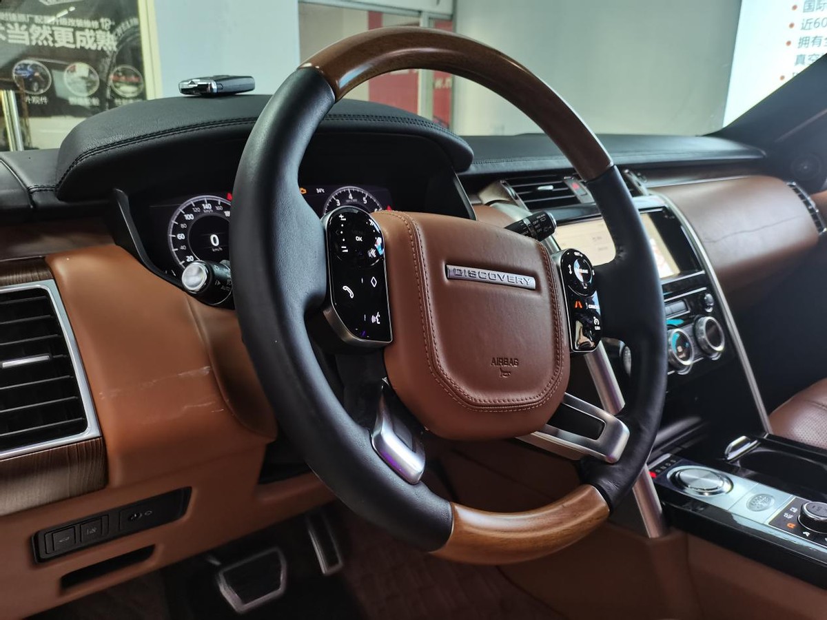 路虎揽胜换装纳多灰,路虎揽胜升级干椒红