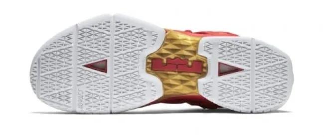 砍掉前掌Zoom？使节13减配，你接受吗？