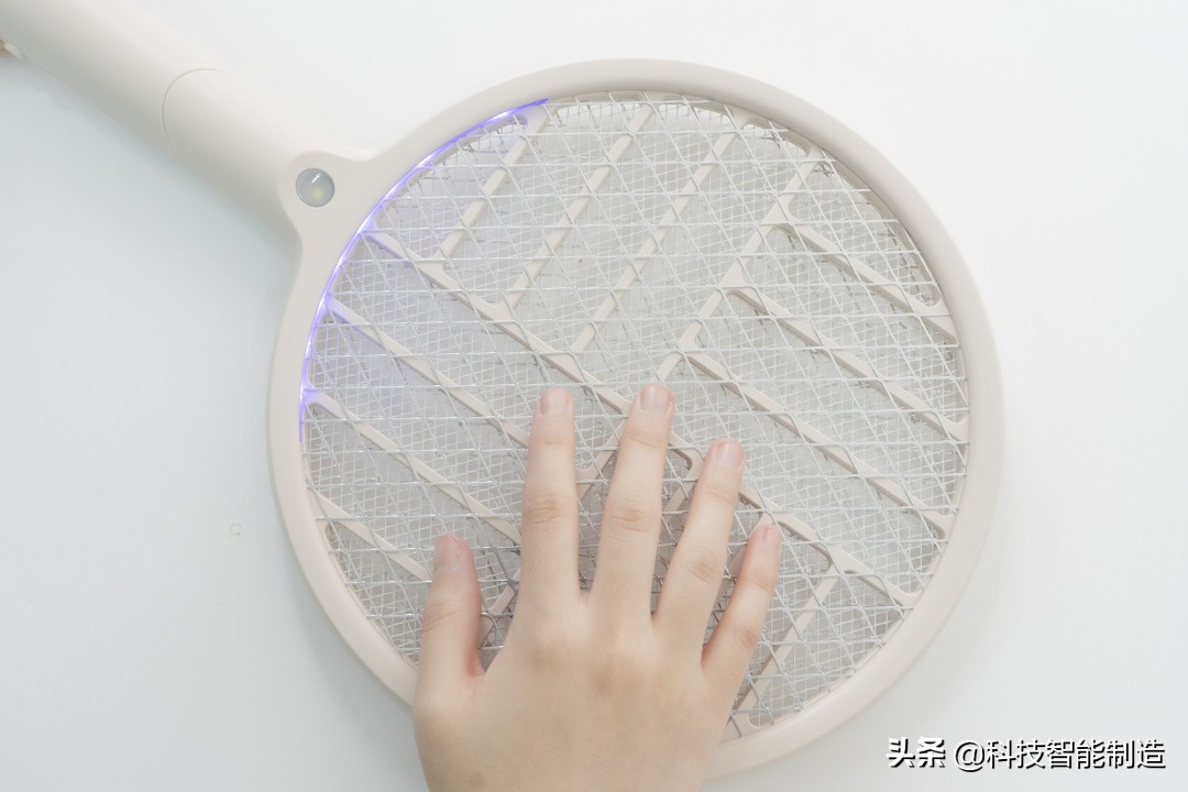 电蚊拍电击蚊子全过程,电蚊拍功率多大能电死蚊子