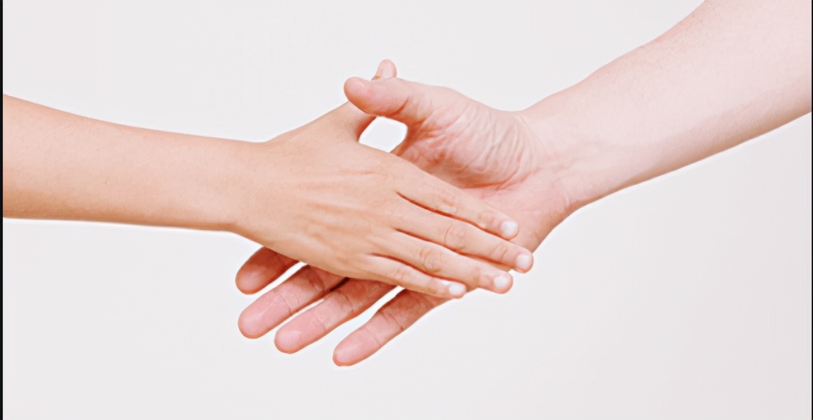 职场礼仪赠礼方式,职场必备10个礼仪