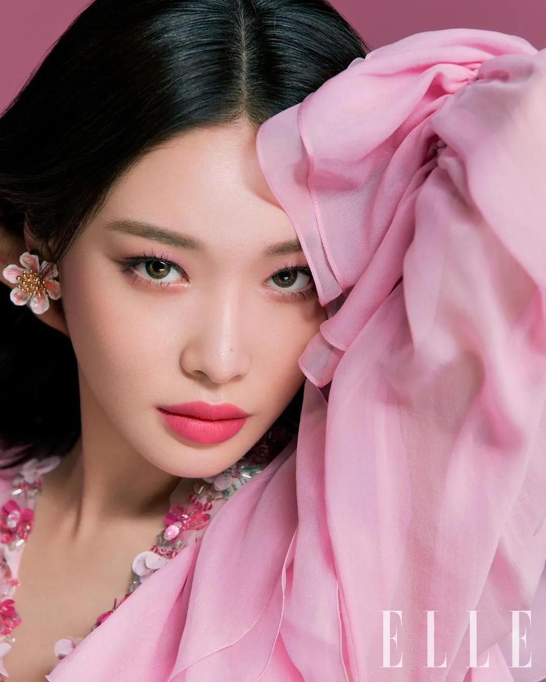 泫雅第一次遇到劲敌,泫雅新晒出的照片