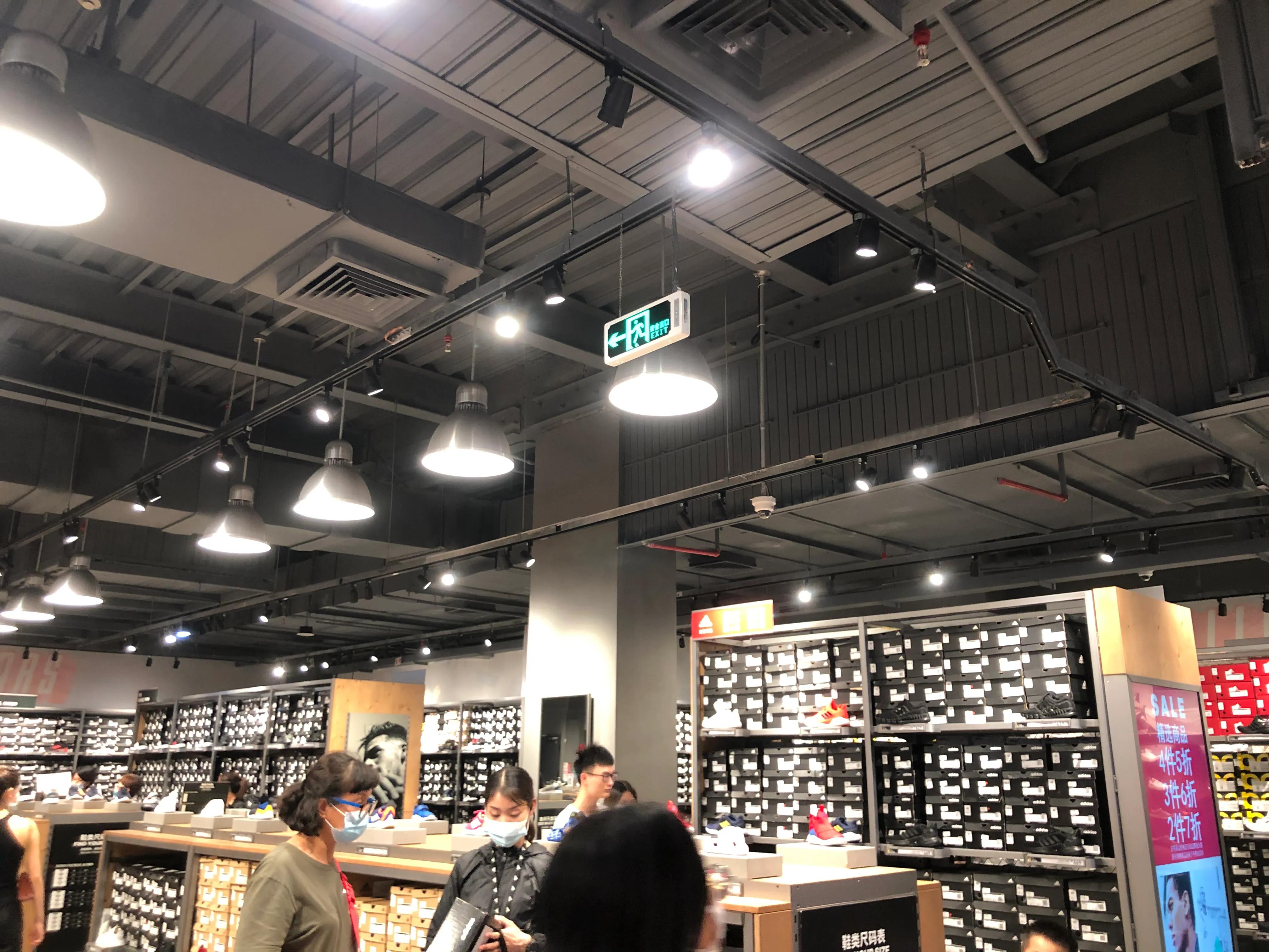 广州哪里有耐克阿迪达斯折扣店,广州天河区哪里有阿迪达斯折扣店