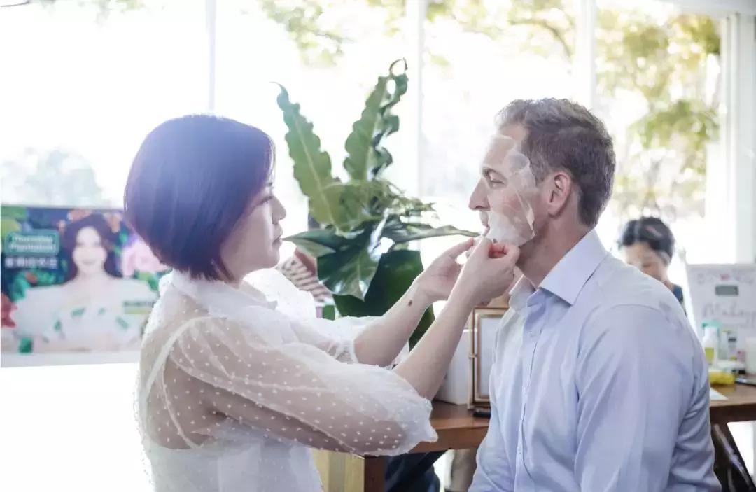 澳洲茶树精华欧阳娜娜,澳洲茶树祛痘膏欧阳娜娜