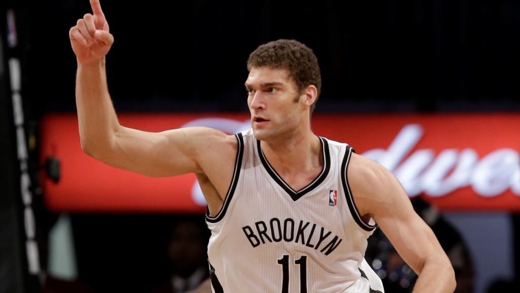 小卡退役球衣,美媒评现役25大球星