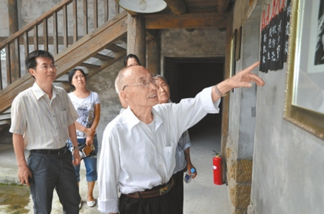 1951年，暗中帮江姐送信的渣滓洞特务被判死刑，后来怎么样了？