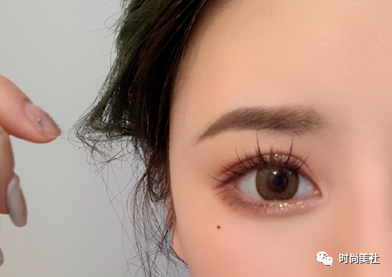 被闺蜜追问N遍的假睫毛胶水我瞒不下去了