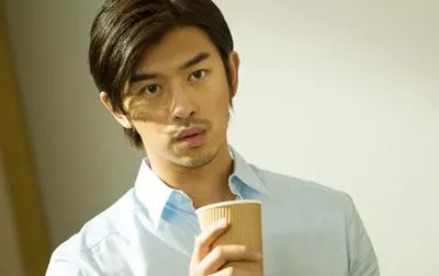 36岁陈柏霖好事将近？带绯闻女友吃见面饭，女方曾哽咽痛斥亲密照