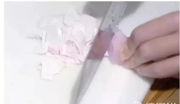 如何把新鲜的花弄成永生花,怎么才能将鲜花变干花