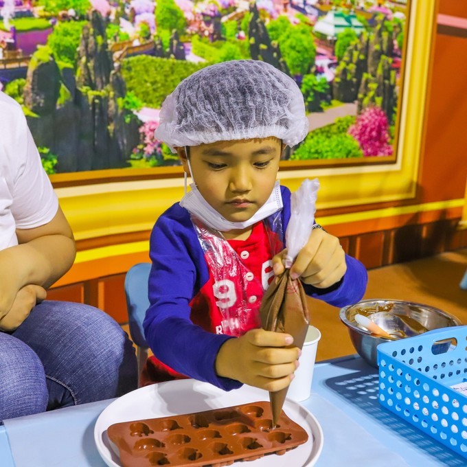 巧克力王国英德景区攻略,旅游攻略巧克力小镇