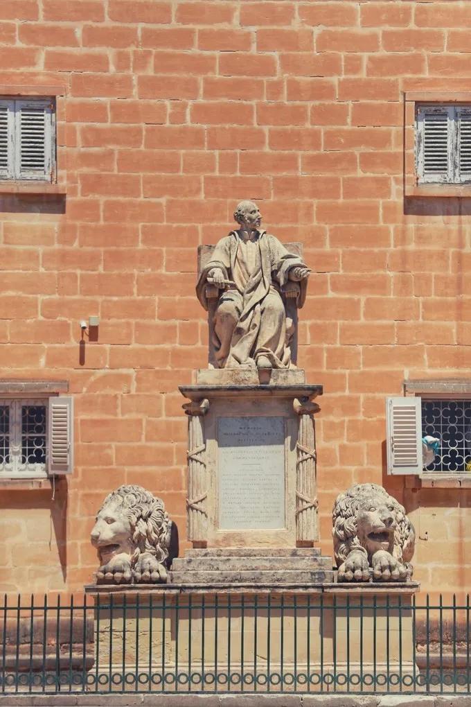 地中海岛国马耳他,马耳他地中海的璀璨明珠