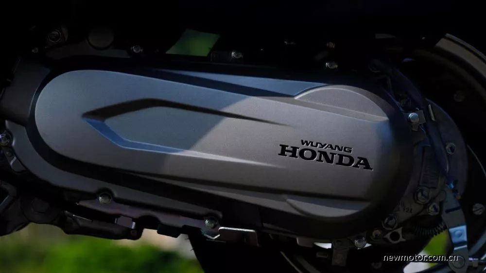 五羊本田神车,五羊本田雄帅150摩托车最新报价