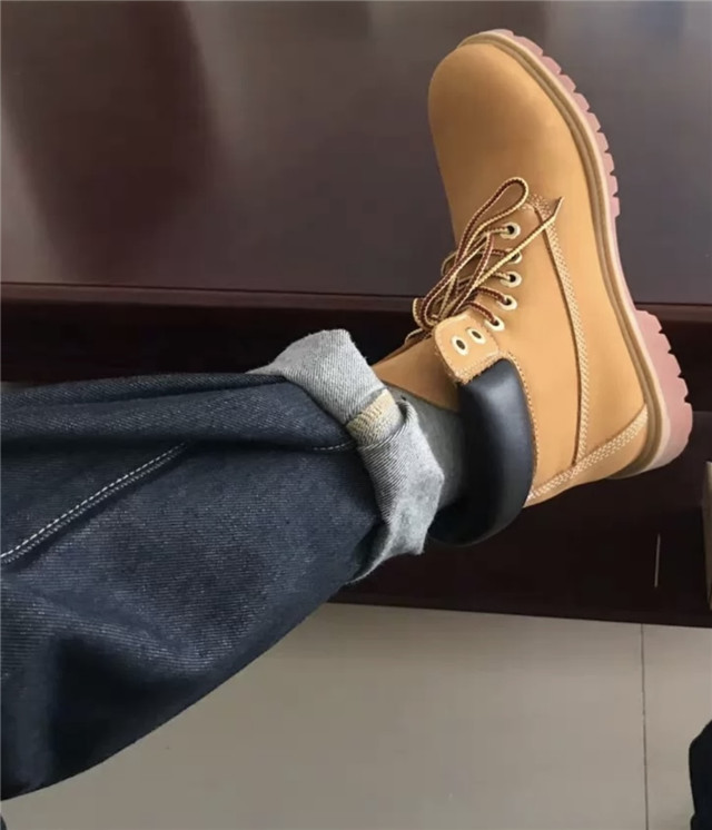 小个子秋冬穿靴怎么挑？2点穿搭干货，教你靠穿成赢家