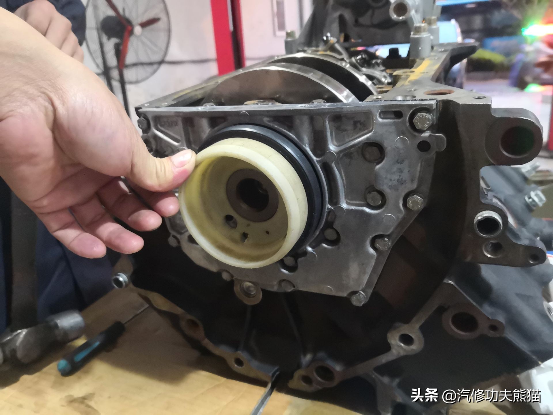 2003年老奥迪a6,2012年奥迪a6经典