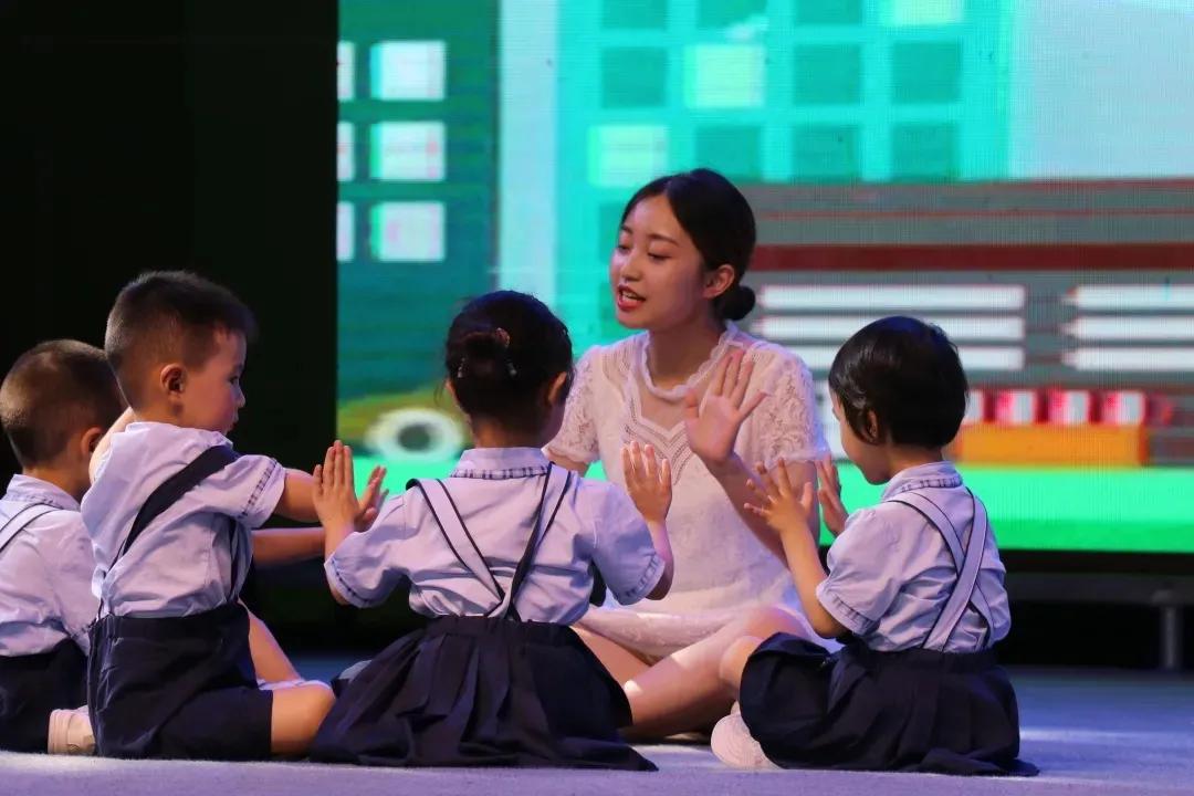 剑阁县鼓楼幼儿园庆祝中国*产党共**成立100周年暨毕业典礼文艺汇演