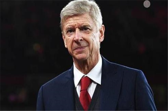 他公开嘲讽NBA？怒批：一群壮汉像疯子般抢球！球迷：温格很刚