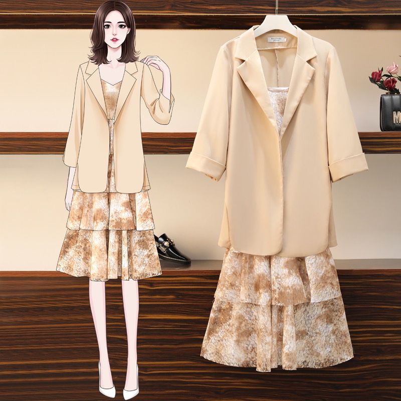 个矮又胖的女生适合穿什么衣服,个矮微胖女士穿搭